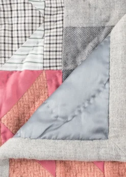 Tracino Quilt