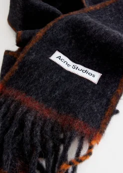 Vally Solid Scarf