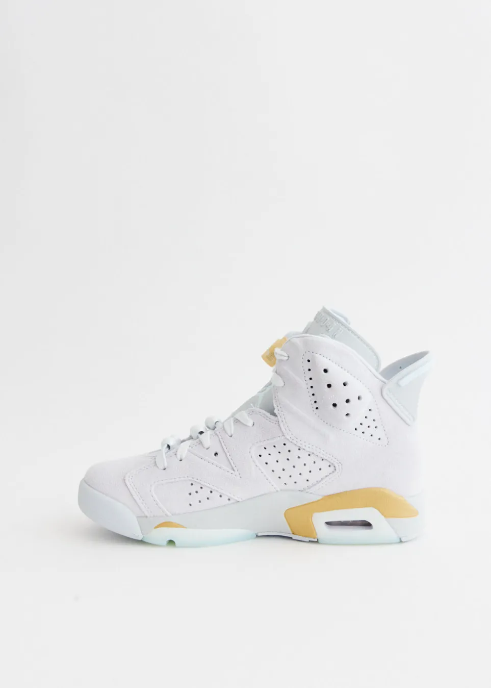 Women's Air Jordan 6 Retro 'Pearl' Sneakers