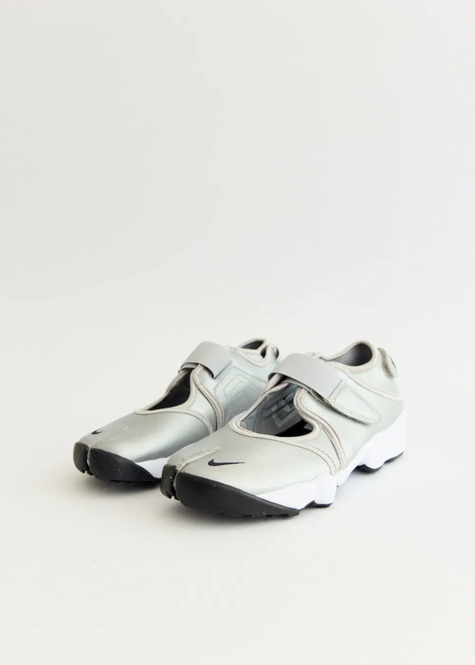 Women's Air Rift 'Metallic Silver' Sneakers