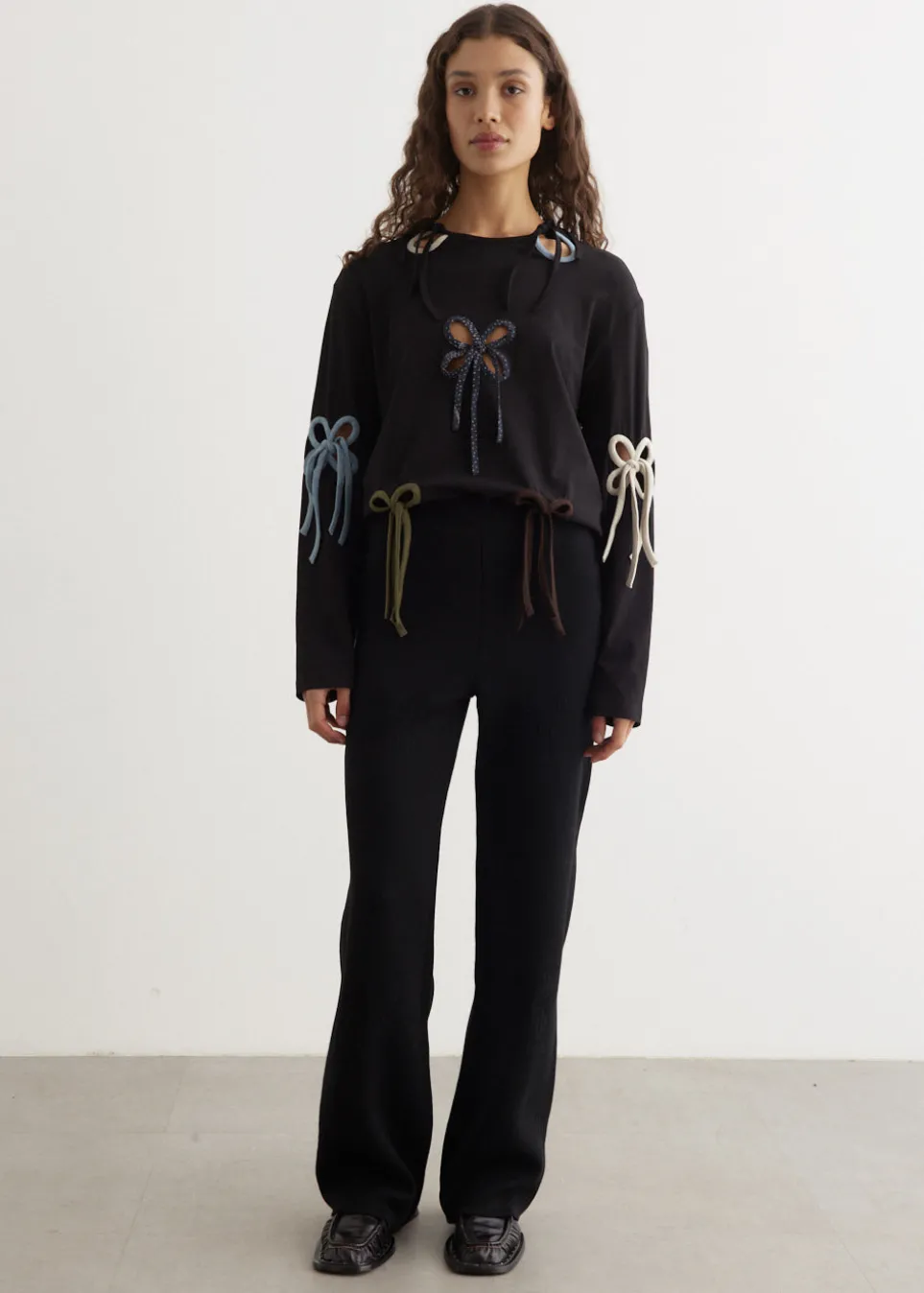 Wool Petal Pattern Pants