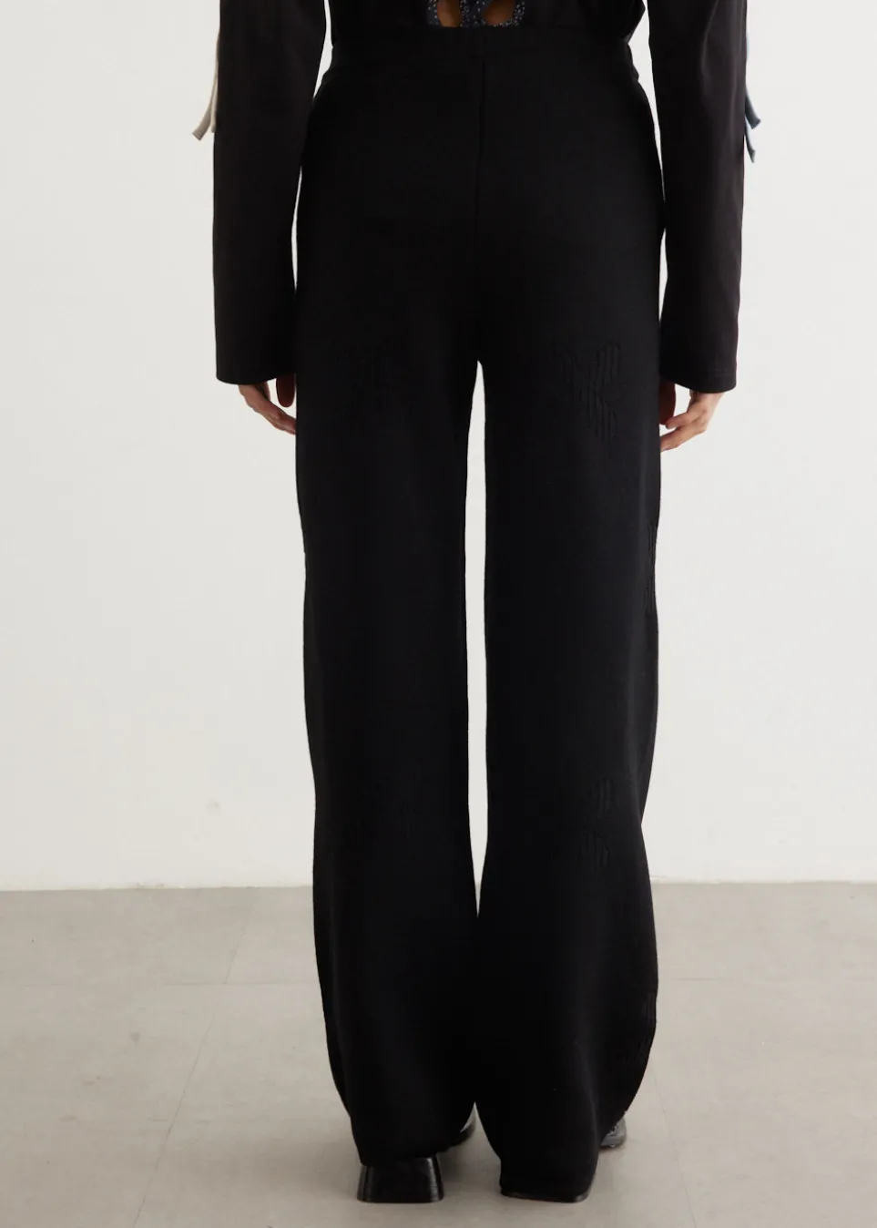 Wool Petal Pattern Pants