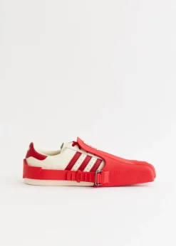 x Avavav Superfinger Superstar Sneakers